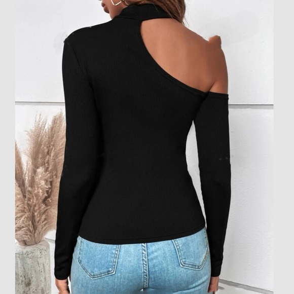 Luxe cutout fitted top - Picture 5 of 9